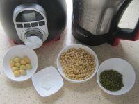 白果绿豆豆浆的做法步骤2