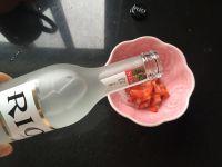 鸡尾酒草莓冰饮的做法步骤2