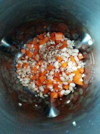 胡萝卜燕麦豆浆的做法步骤2