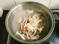 荔枝排骨汤的做法步骤4